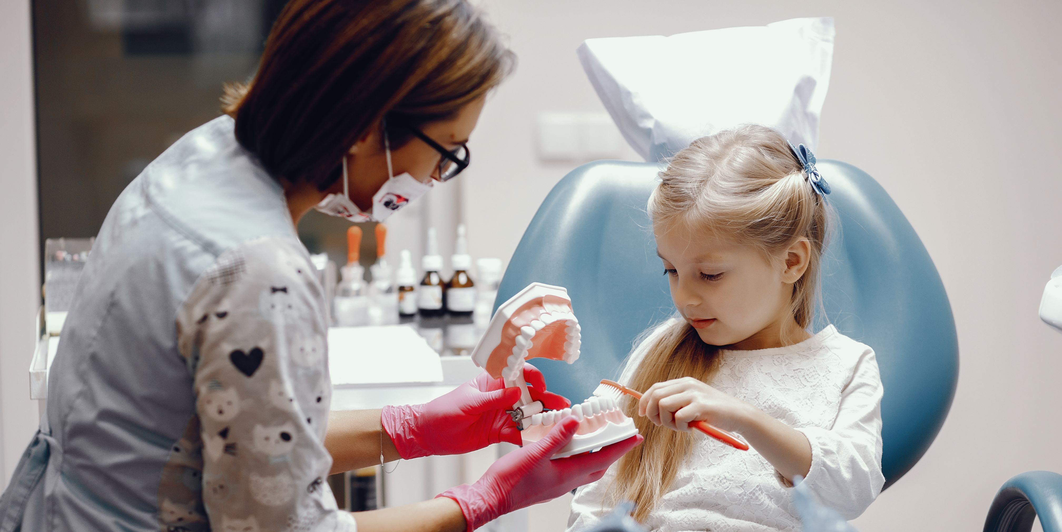 Як підготувати дитину до відвідин стоматолога?