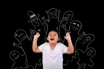 Возрастные страхи у детей и как с ними бороться